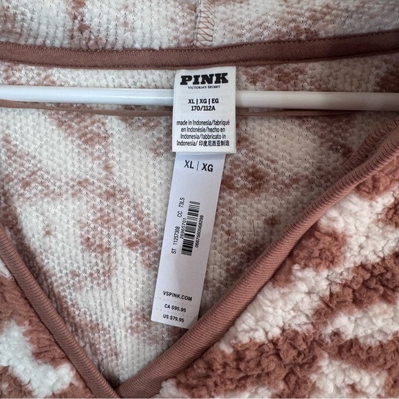 PINK | Logo Sherpa Vneck pullover - Picture 2 of 3